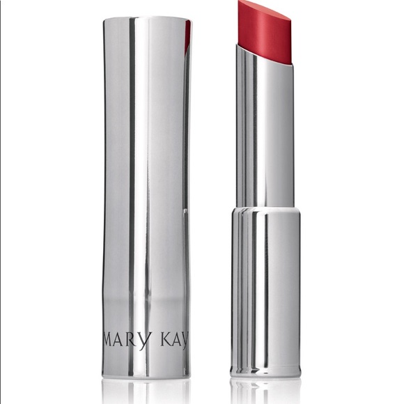 Mary Kay True Dimensions® Lipstick - Picture 4 of 8